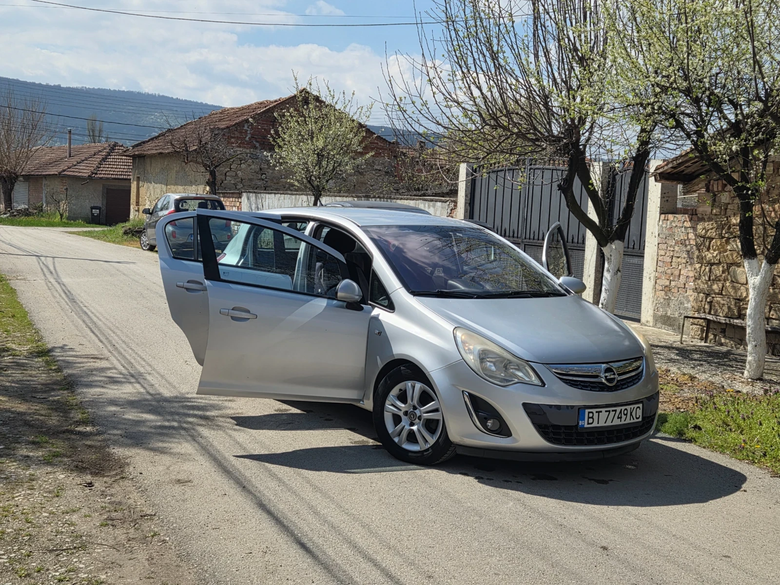 Opel Corsa, снимка 6 - Автомобили и джипове - 54176739