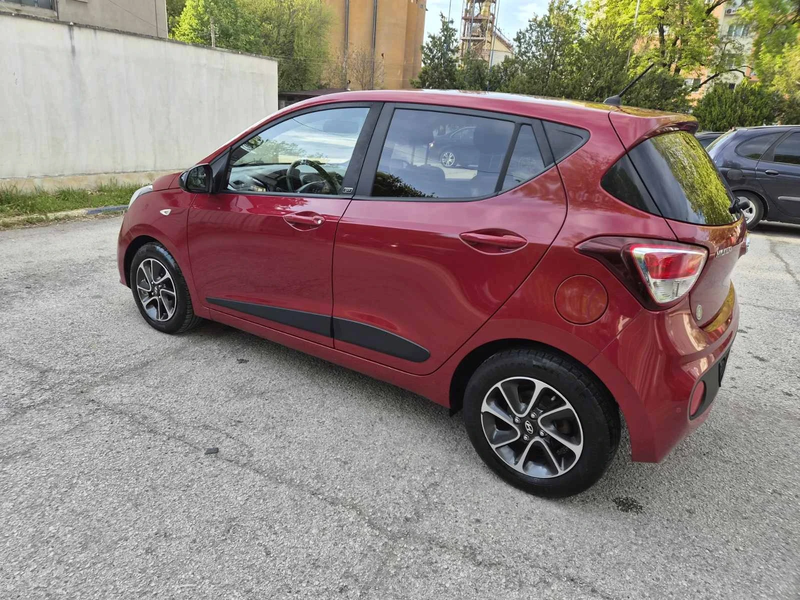 Hyundai I10, снимка 7 - Автомобили и джипове - 54431196