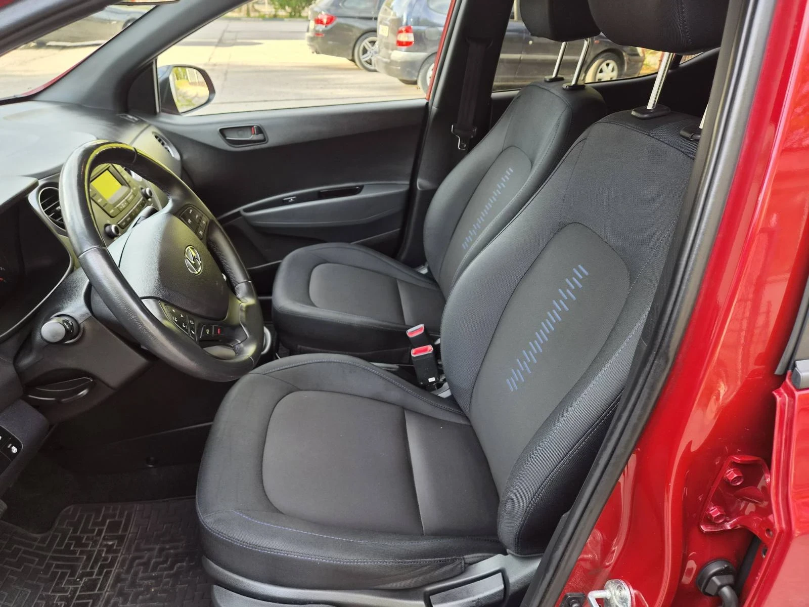 Hyundai I10, снимка 9 - Автомобили и джипове - 54431196