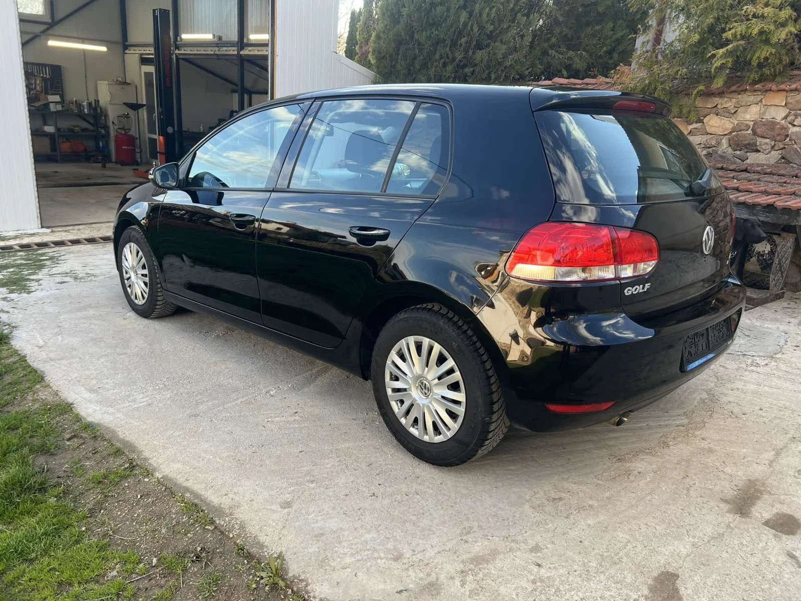 VW Golf 1.6TDI* 105kc, снимка 3 - Автомобили и джипове - 54595991