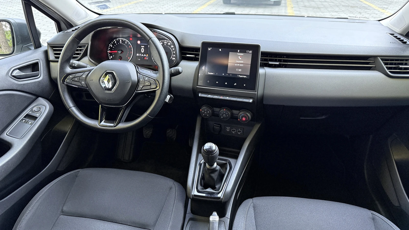 Renault Clio 1.0 SCI Гаранционен!, снимка 9 - Автомобили и джипове - 54638620