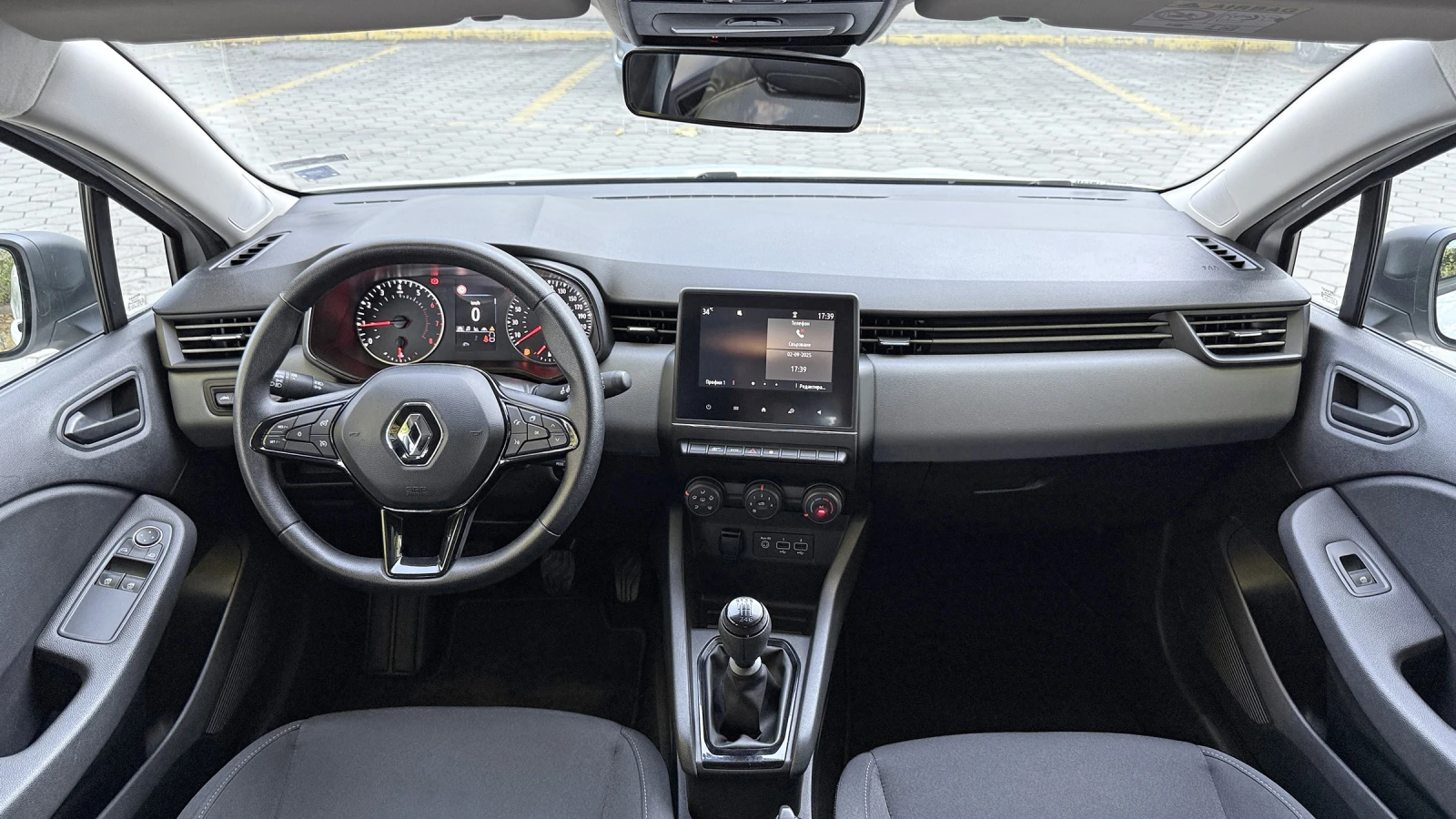 Renault Clio 1.0 SCI Гаранционен!, снимка 7 - Автомобили и джипове - 54638620