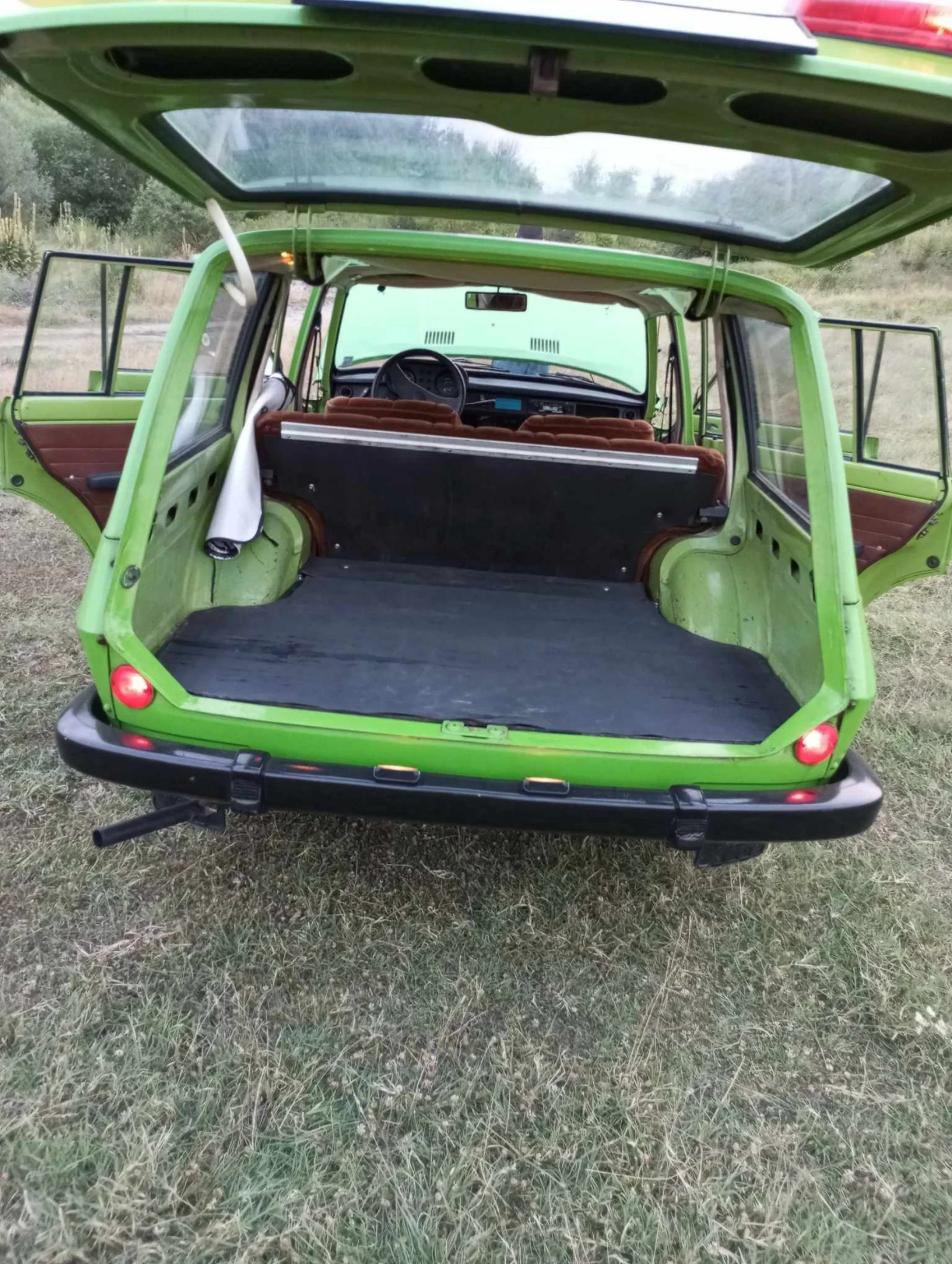 Wartburg 353 В движение, документално изряден, снимка 12 - Автомобили и джипове - 54897726