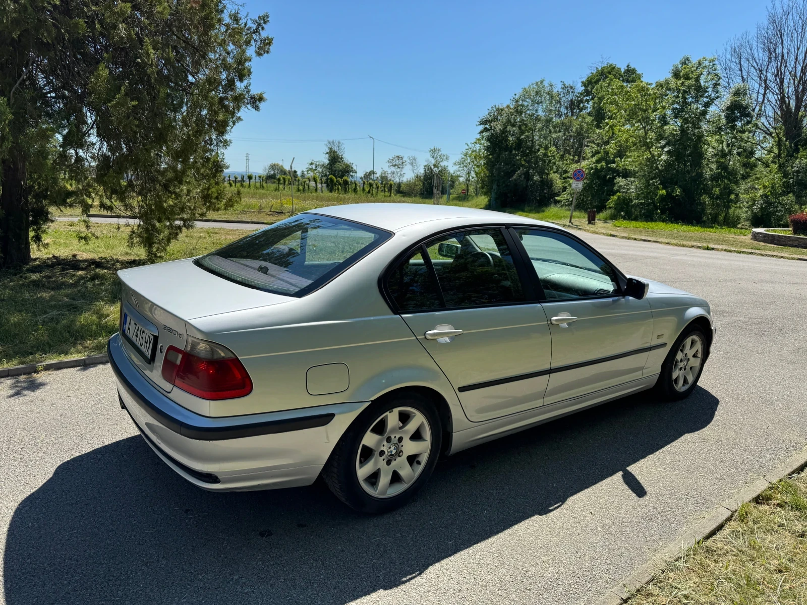 BMW 320 320 d, снимка 5 - Автомобили и джипове - 54933735