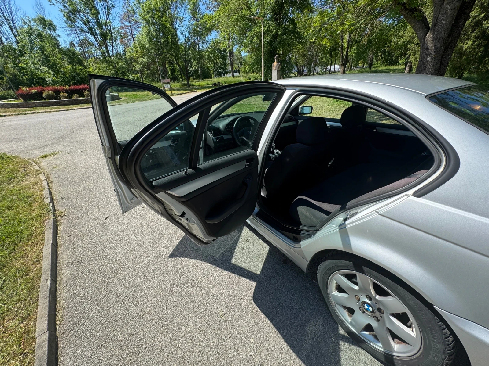 BMW 320 320 d, снимка 7 - Автомобили и джипове - 54933735