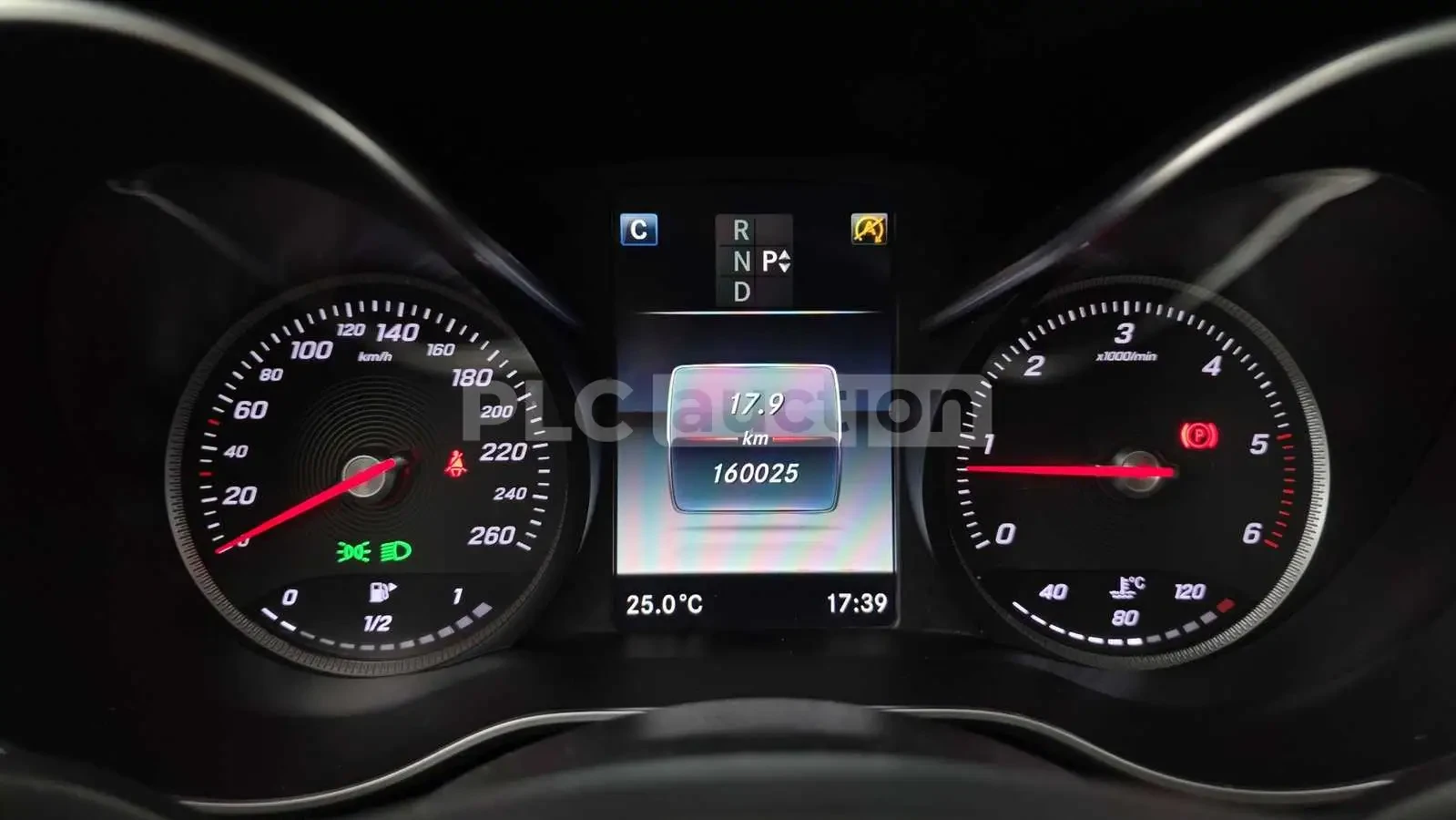Mercedes-Benz C 220 d| КАМЕРА| HEAD-UP| ПОДГРЕВ| ШИБЕ| ВКЛ.ТЕХНОТЕСТ, снимка 8 - Автомобили и джипове - 55046490