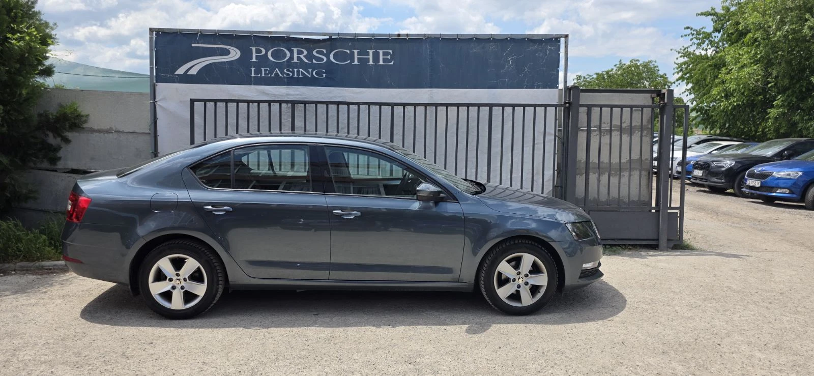 Skoda Octavia  Ambition 1, 6, снимка 6 - Автомобили и джипове - 55199611