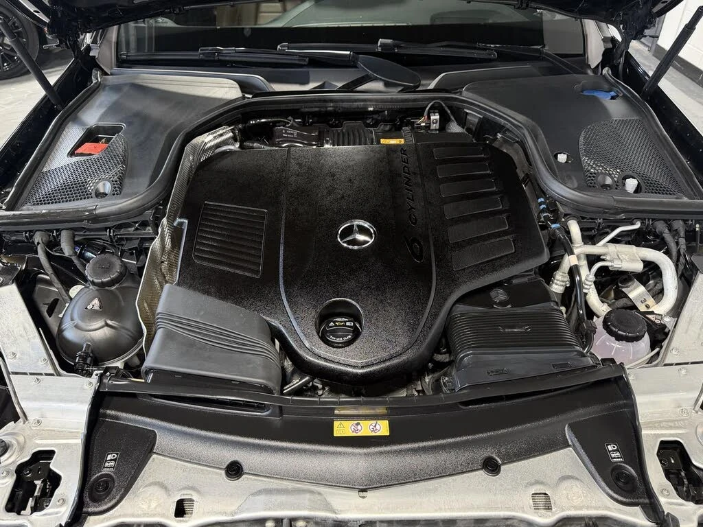 Mercedes-Benz E 450 4MATIC* AMG* BURMESTER* DISTRONIC* ПАНОРАМА* 360, снимка 6 - Автомобили и джипове - 55212256