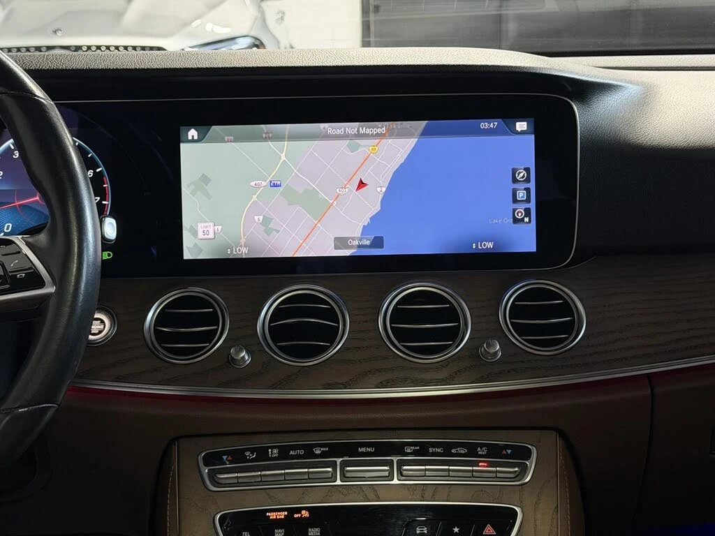 Mercedes-Benz E 450 4MATIC* AMG* BURMESTER* DISTRONIC* ПАНОРАМА* 360, снимка 12 - Автомобили и джипове - 55212256