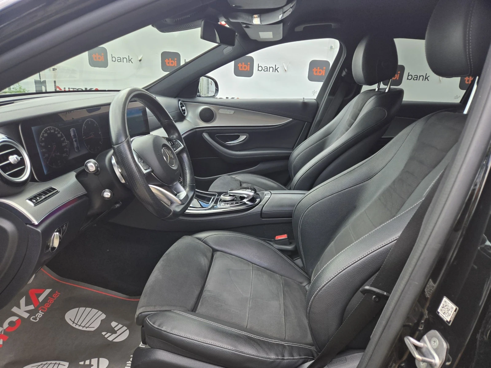 Mercedes-Benz E 220 2.2CDI-194кс= 9G= DIGITAL= AMG LINE= DISTR= ПОДГРЕ, снимка 7 - Автомобили и джипове - 55324005