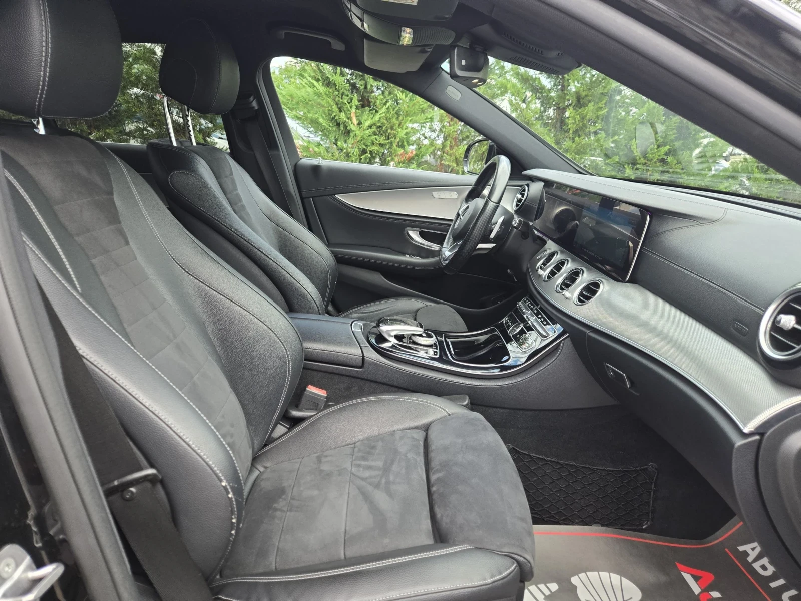 Mercedes-Benz E 220 2.2CDI-194кс= 9G= DIGITAL= AMG LINE= DISTR= ПОДГРЕ, снимка 14 - Автомобили и джипове - 55324005