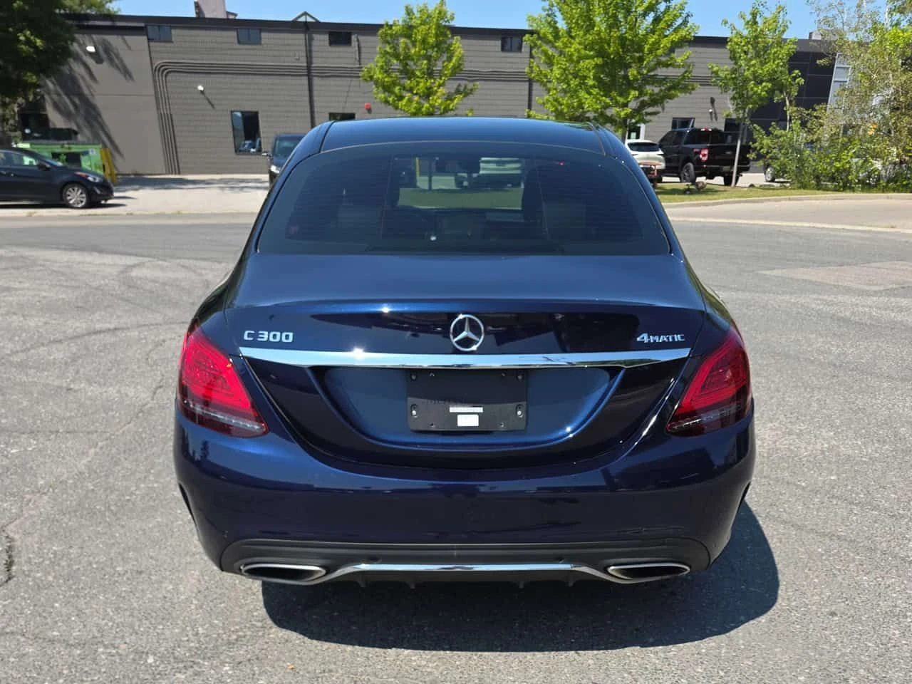 Mercedes-Benz C 300 * ГЛАВНО ПРЕДСТАВИТЕЛСТВО * CARFAX, снимка 4 - Автомобили и джипове - 55546142