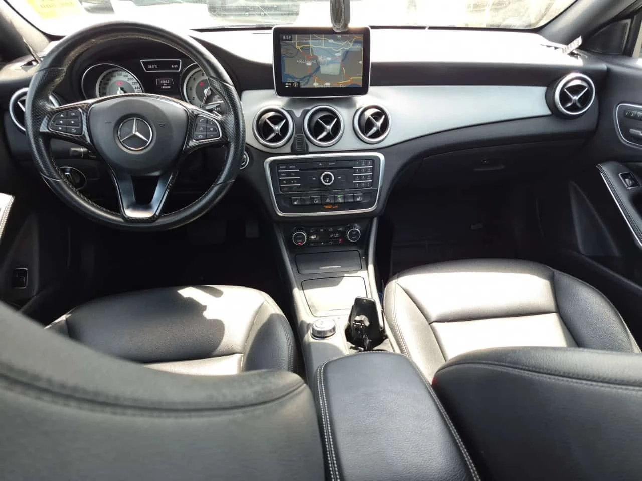 Mercedes-Benz CLA 250 * CARFAX * ОПЦИЯ ЗА ФИНАНСИРАНЕ , снимка 9 - Автомобили и джипове - 55784819