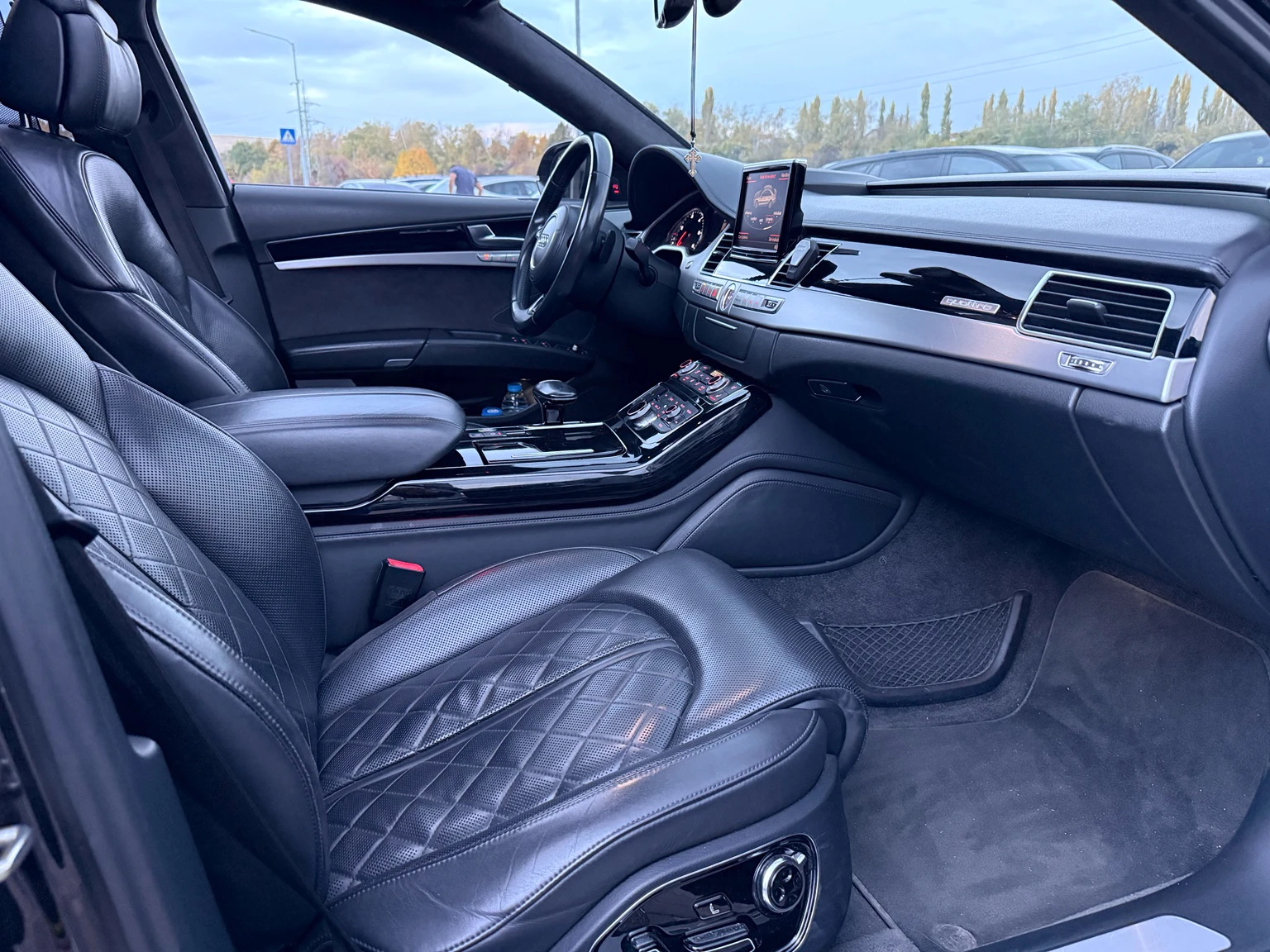 Audi A8 4.2 TDI/Night Vision/ACC/360/MATRIX/HEAD-UP | Mobile.bg � ����������� 10