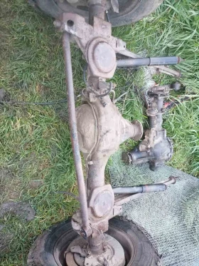 Mitsubishi Pajero За 2.8 Диферинциали 1200лв двигател 1800лв , снимка 1