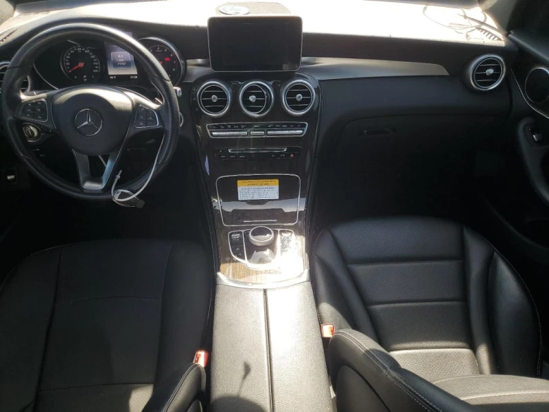 Mercedes-Benz GLC 300 2.0L 4 Rear-wheel drive, снимка 10 - Автомобили и джипове - 48114236