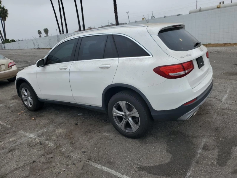 Mercedes-Benz GLC 300 2.0L 4 Rear-wheel drive, снимка 2 - Автомобили и джипове - 48114236