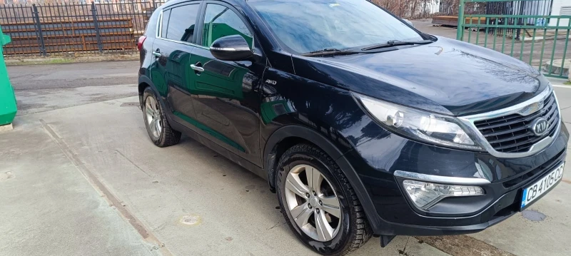 Kia Sportage, снимка 3 - Автомобили и джипове - 48836605