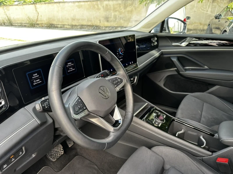 VW Tiguan 2.0TDI, снимка 7 - Автомобили и джипове - 51834347