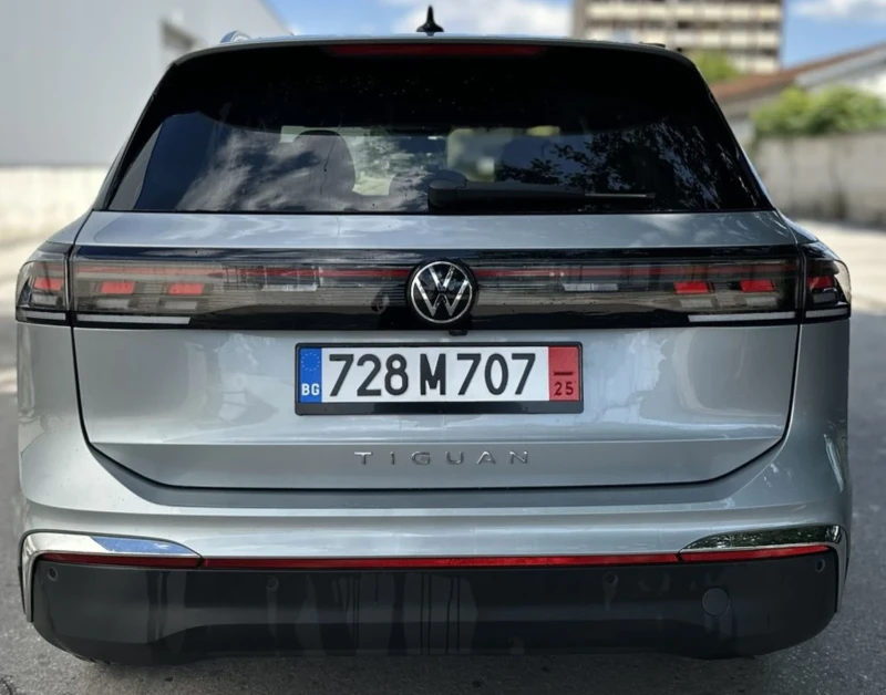 VW Tiguan 2.0TDI, снимка 6 - Автомобили и джипове - 51834347
