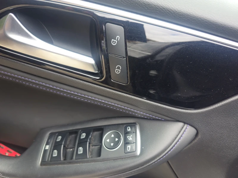 Infiniti Q30, снимка 11 - Автомобили и джипове - 52500152