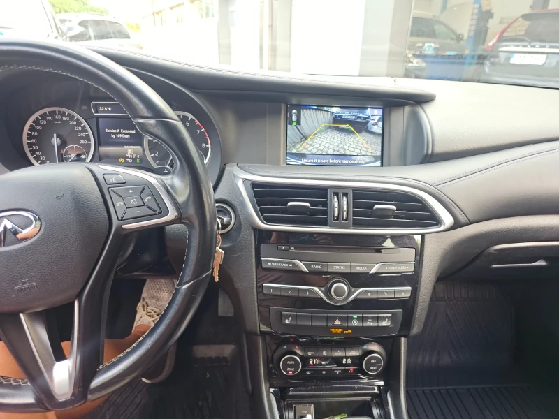 Infiniti Q30, снимка 7 - Автомобили и джипове - 52500152