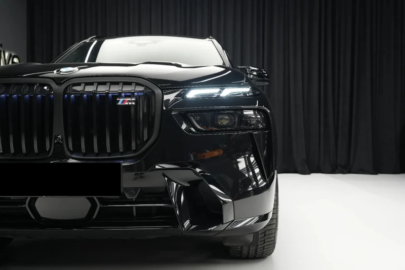 BMW X7 M60i xDrive Mhev, снимка 3 - Автомобили и джипове - 52433405