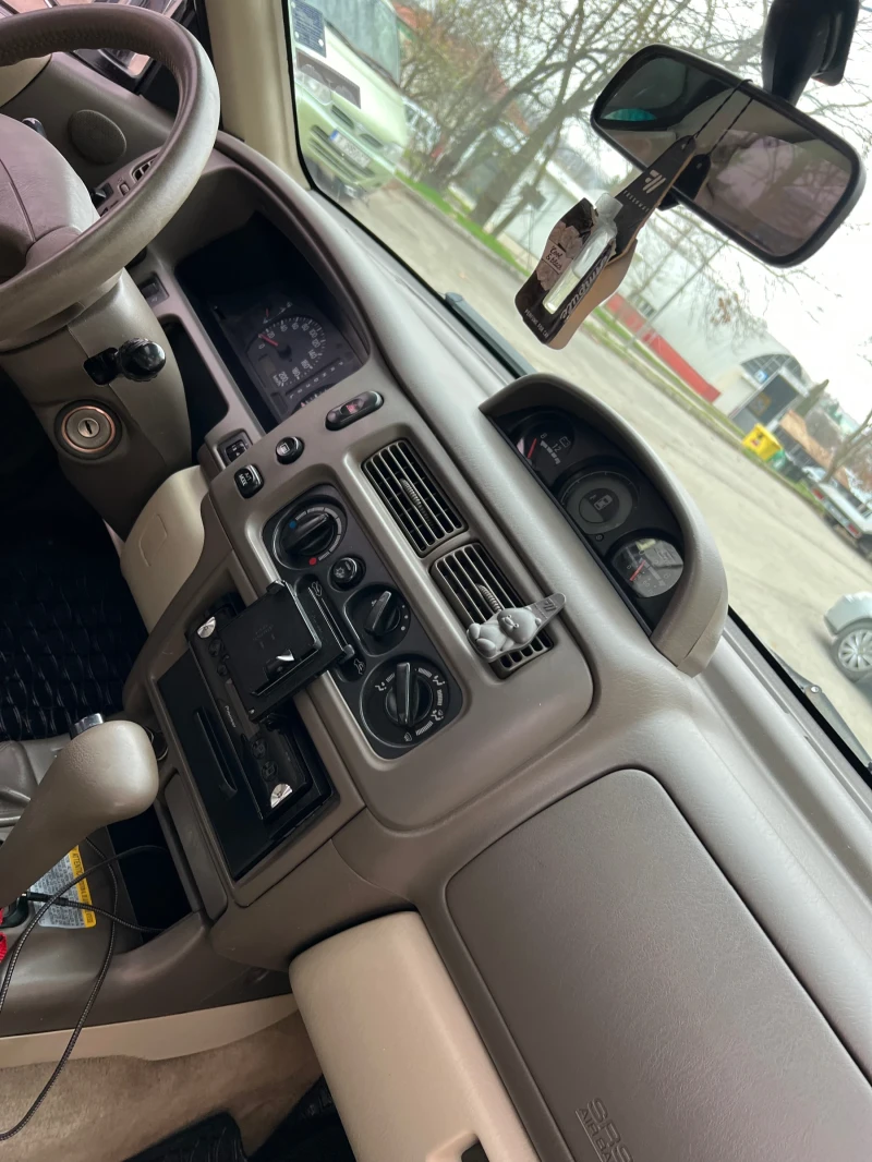 Mitsubishi Pajero sport, снимка 10 - Автомобили и джипове - 52751990