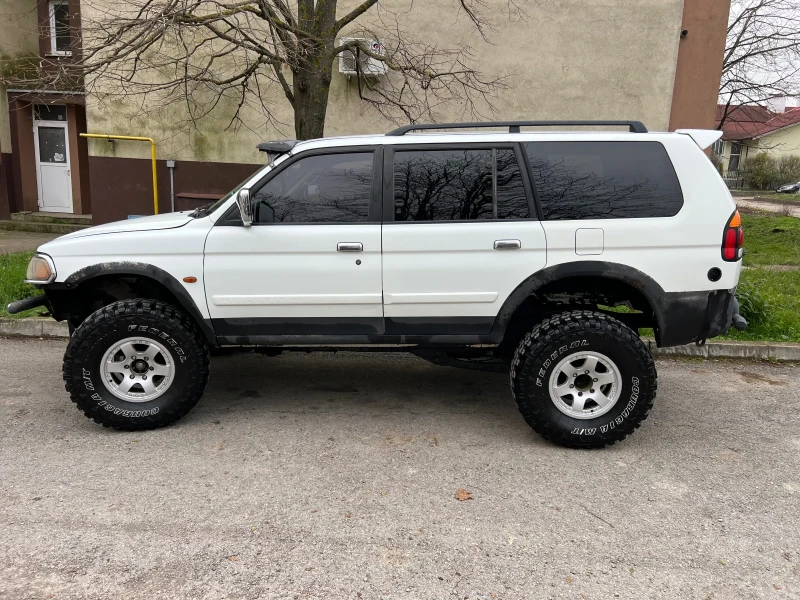 Mitsubishi Pajero sport, снимка 4 - Автомобили и джипове - 52751990