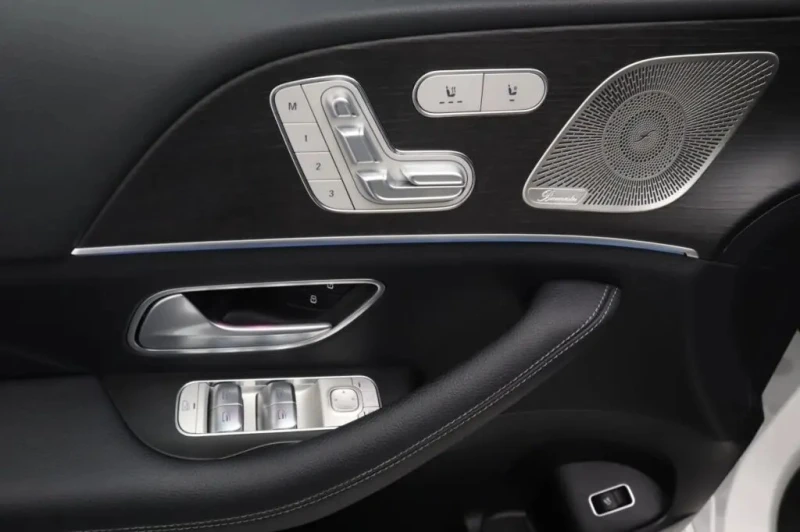 Mercedes-Benz GLE 300d Coupe 4Matic AMG Line, снимка 7 - Автомобили и джипове - 53010487