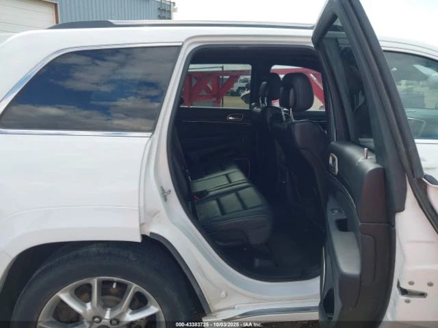 Jeep Grand cherokee SUMMIT* 3.6* V6* 8ZF* ДИСТРОНИК* ОБДУХВАНЕ* ПОДГРЕ, снимка 11 - Автомобили и джипове - 53035700