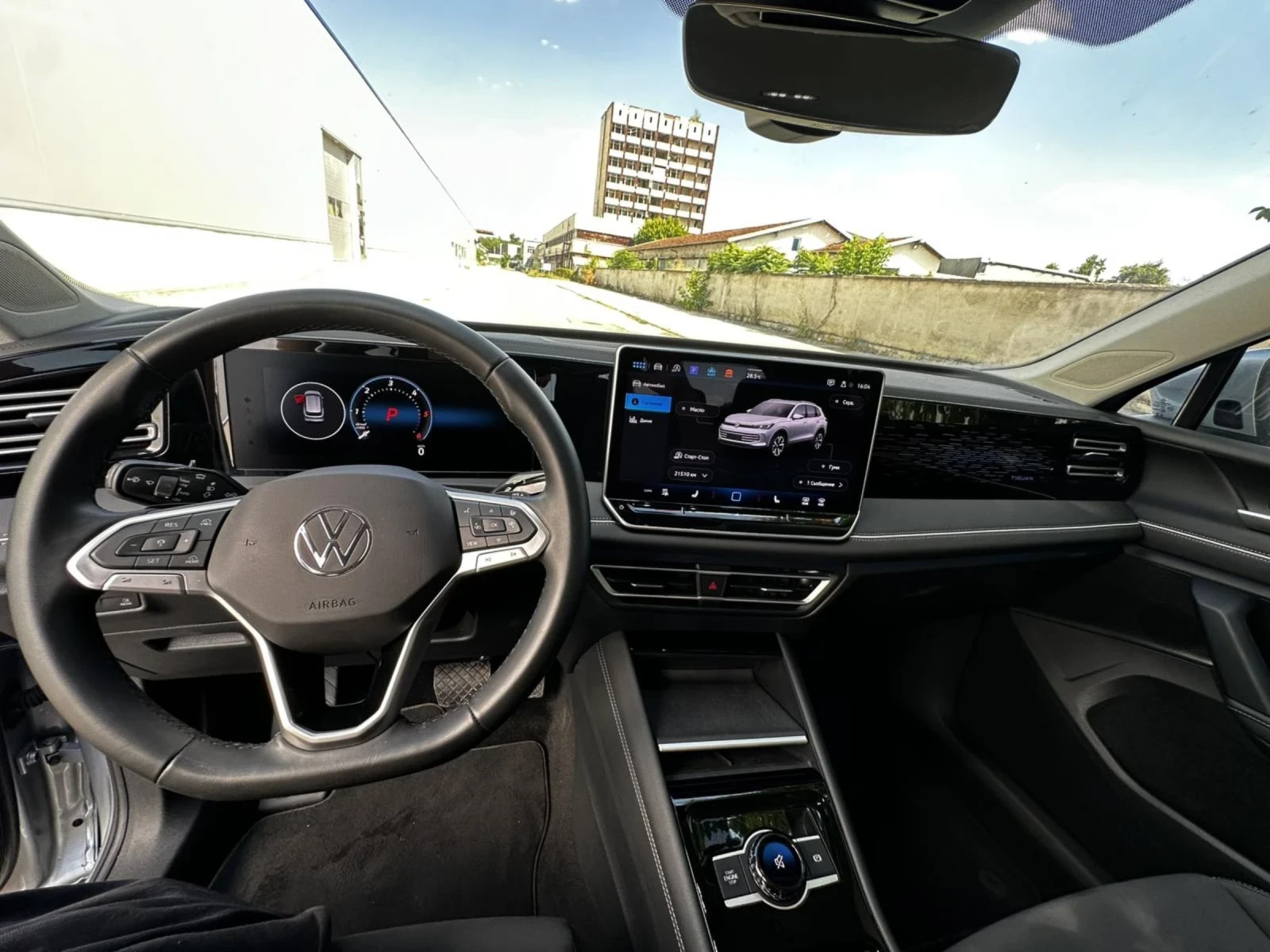 VW Tiguan 2.0TDI - изображение 9
