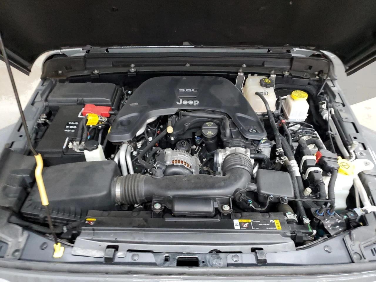 Jeep Gladiator OVERLAND | Mobile.bg   12