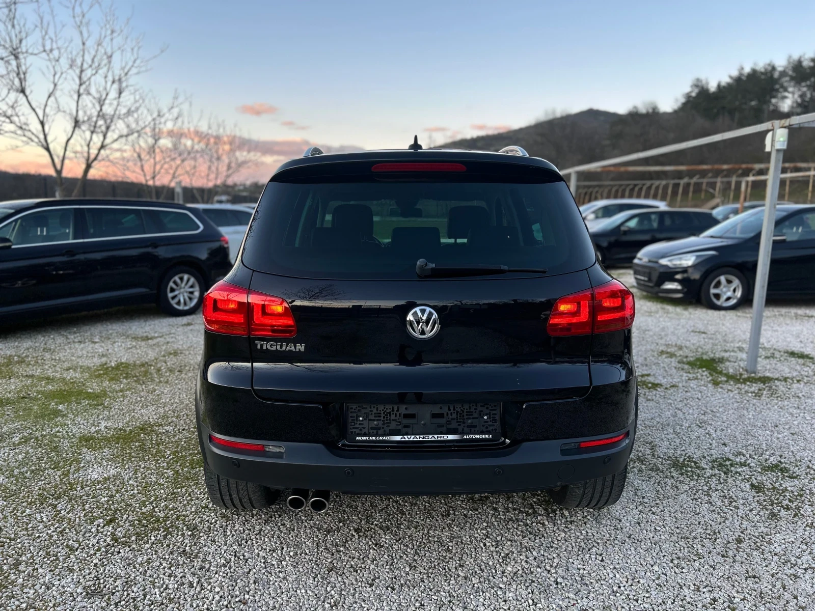 VW Tiguan 2.0TDI R LINE XENON LED NAVI KEYLESS PANO - изображение 6