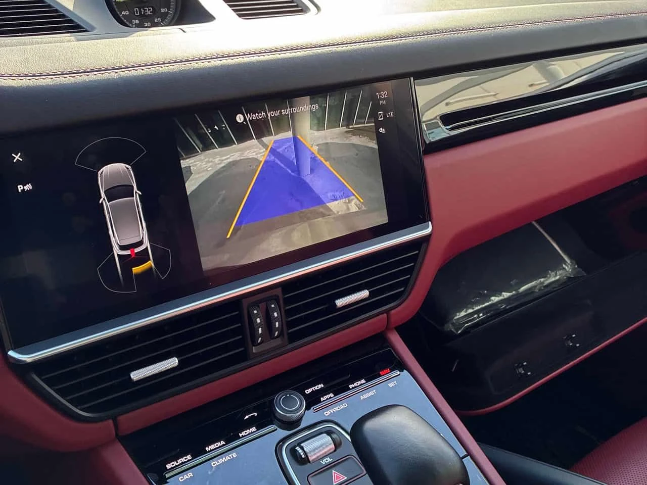 Porsche Cayenne * E Hybrid AWD * CARFAX * BOSE * ОБДУХВАНЕ , снимка 15 - Автомобили и джипове - 53946768