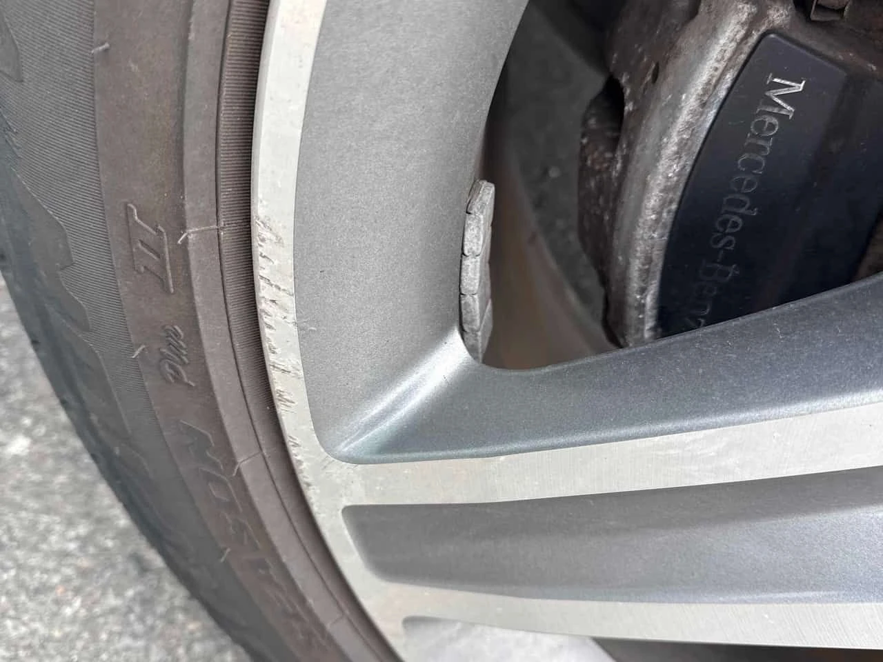 Mercedes-Benz GLE 350  * CARFAX * Дистроник * Harman Kardon * , снимка 15 - Автомобили и джипове - 54060256