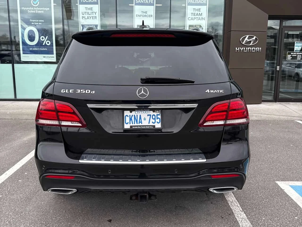 Mercedes-Benz GLE 350  * CARFAX * Дистроник * Harman Kardon * , снимка 4 - Автомобили и джипове - 54060256