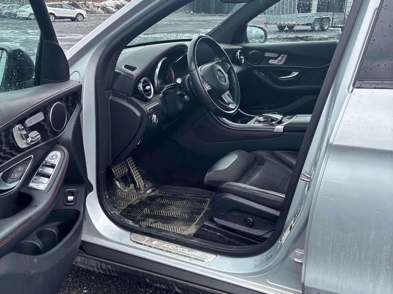 Mercedes-Benz GLC 43 AMG PANO * ПОДГРЕВИ * KEYLESS * NAVI * CARFAX, снимка 5 - Автомобили и джипове - 54083069