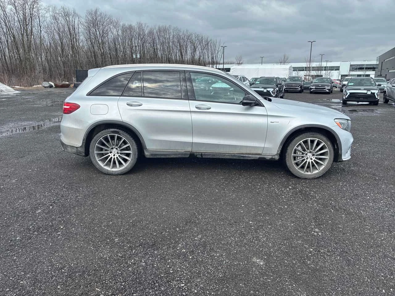 Mercedes-Benz GLC 43 AMG PANO * ПОДГРЕВИ * KEYLESS * NAVI * CARFAX, снимка 3 - Автомобили и джипове - 54083069