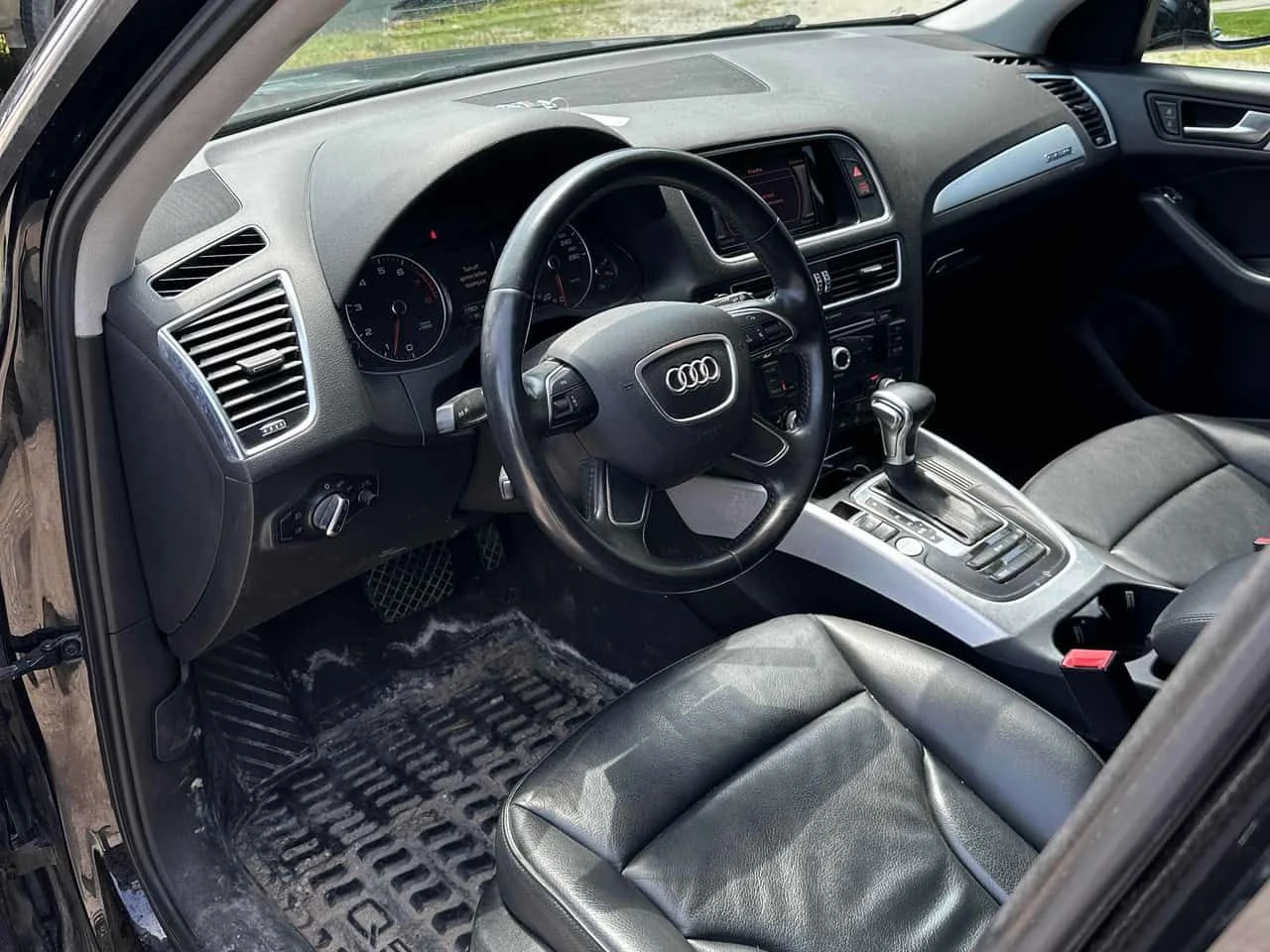 Audi Q5 * 2.0T Progressiv * CARFAX * ЦЕНА ДО БГ, снимка 15 - Автомобили и джипове - 55203460