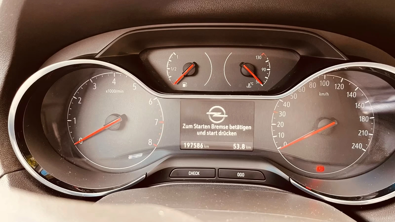 Opel Grandland X Ultimate 2.0D 177 PS, снимка 6 - Автомобили и джипове - 55360530