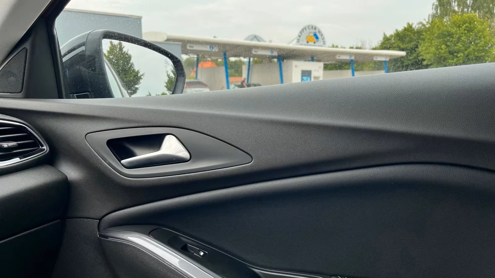 Opel Grandland X Ultimate 2.0D 177 PS, снимка 12 - Автомобили и джипове - 55360530