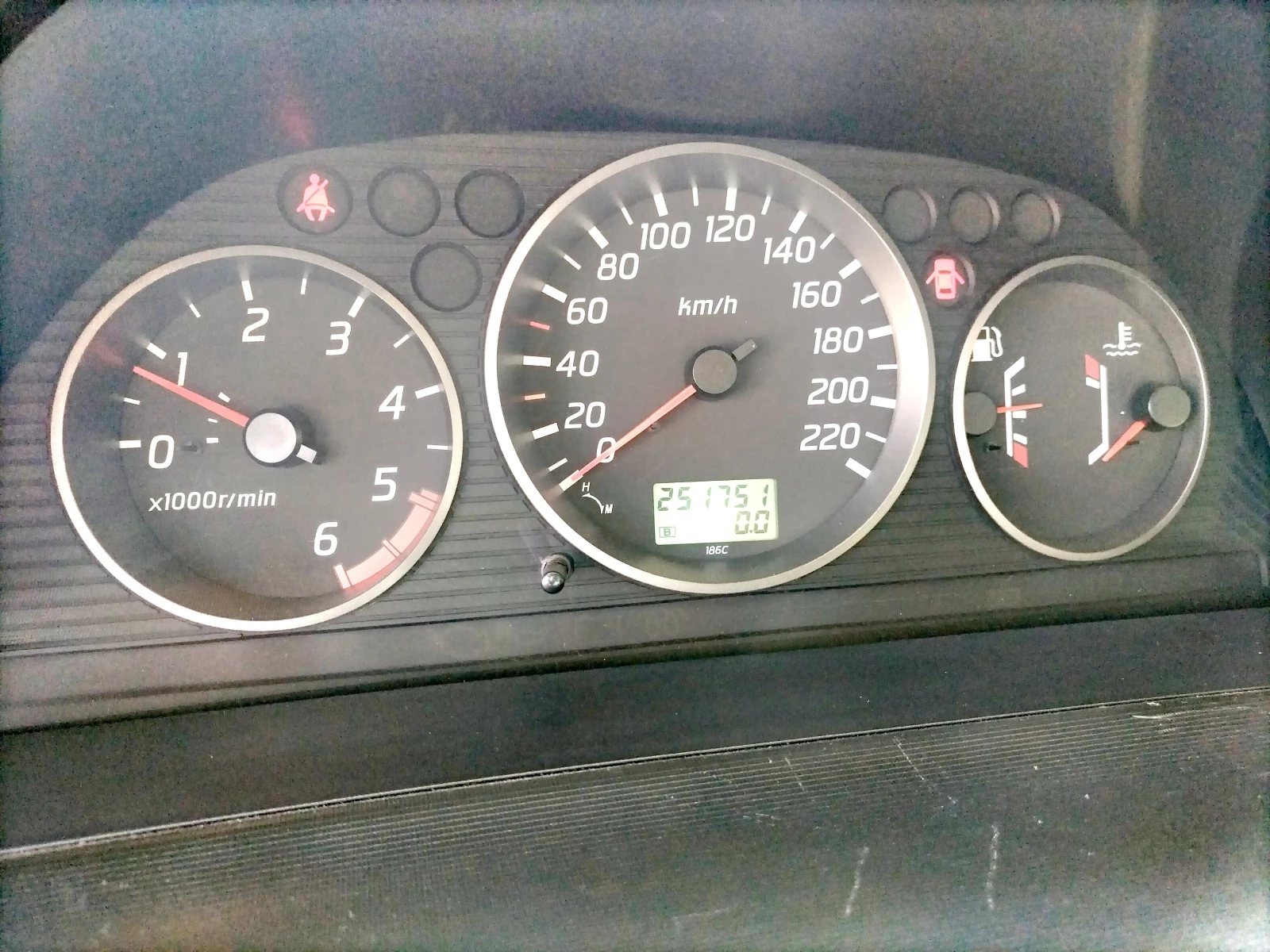 Nissan X-trail, снимка 11 - Автомобили и джипове - 56152165