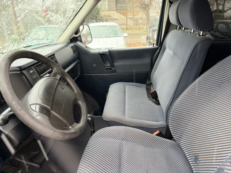VW T4 2.5 TDI KLIMATIK, снимка 8 - Бусове и автобуси - 53122121