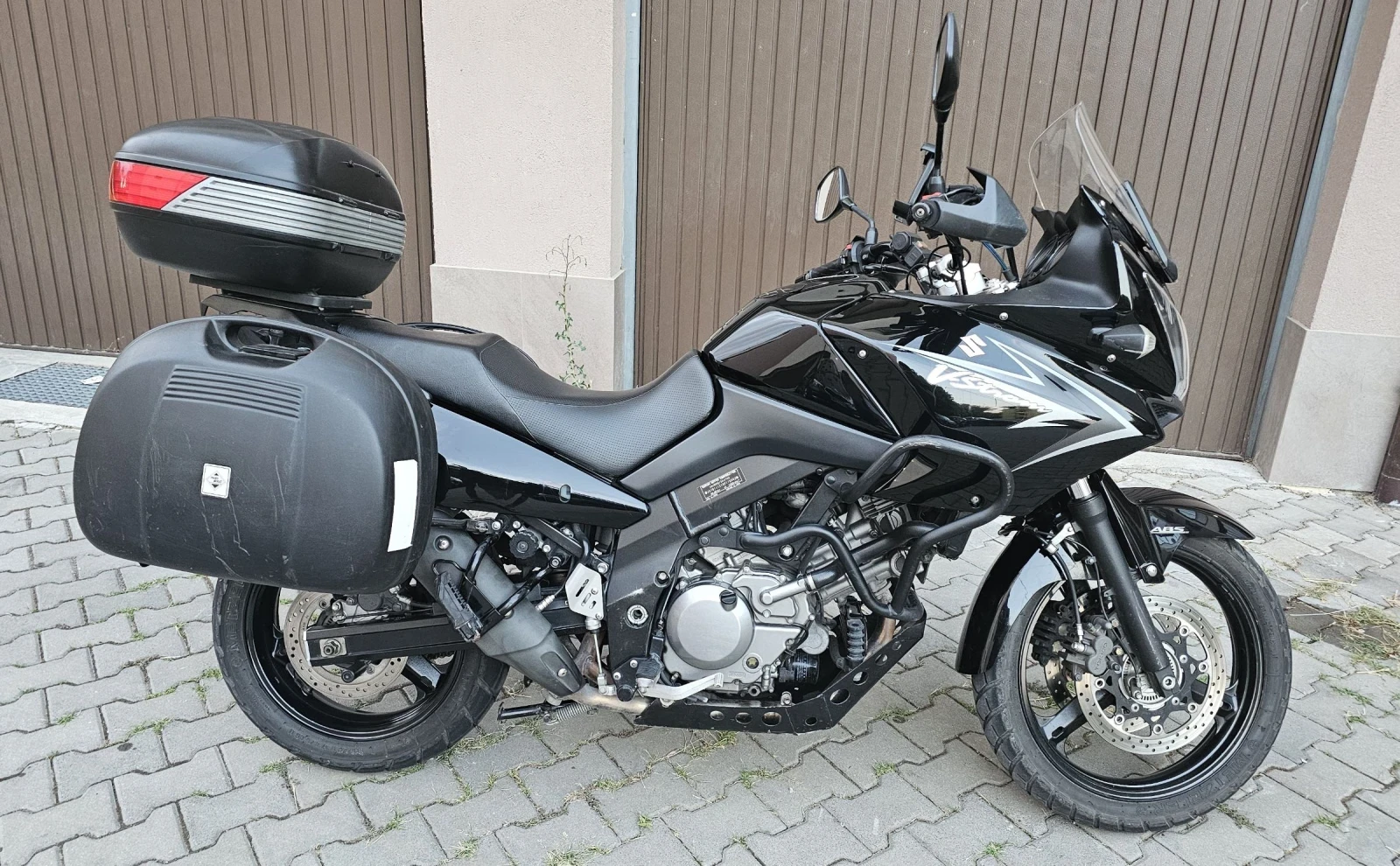 Suzuki V-strom DL650, снимка 2 - Мотоциклети и мототехника - 55458925