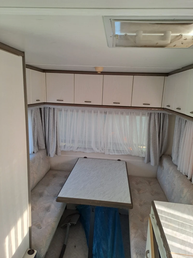 Каравана Hobby  360, снимка 7 - Каравани и кемпери - 52623776