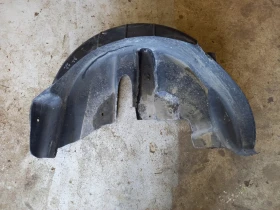 Подкалник заден ляв Ситроен Ц2 (1)