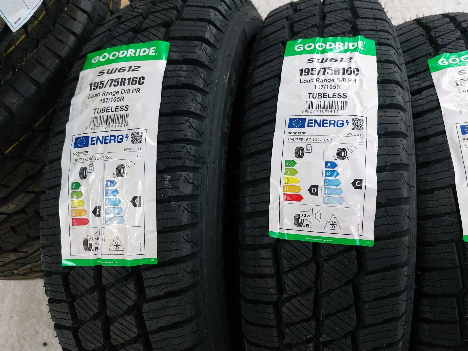  215/50R18 | Mobile.bg   2