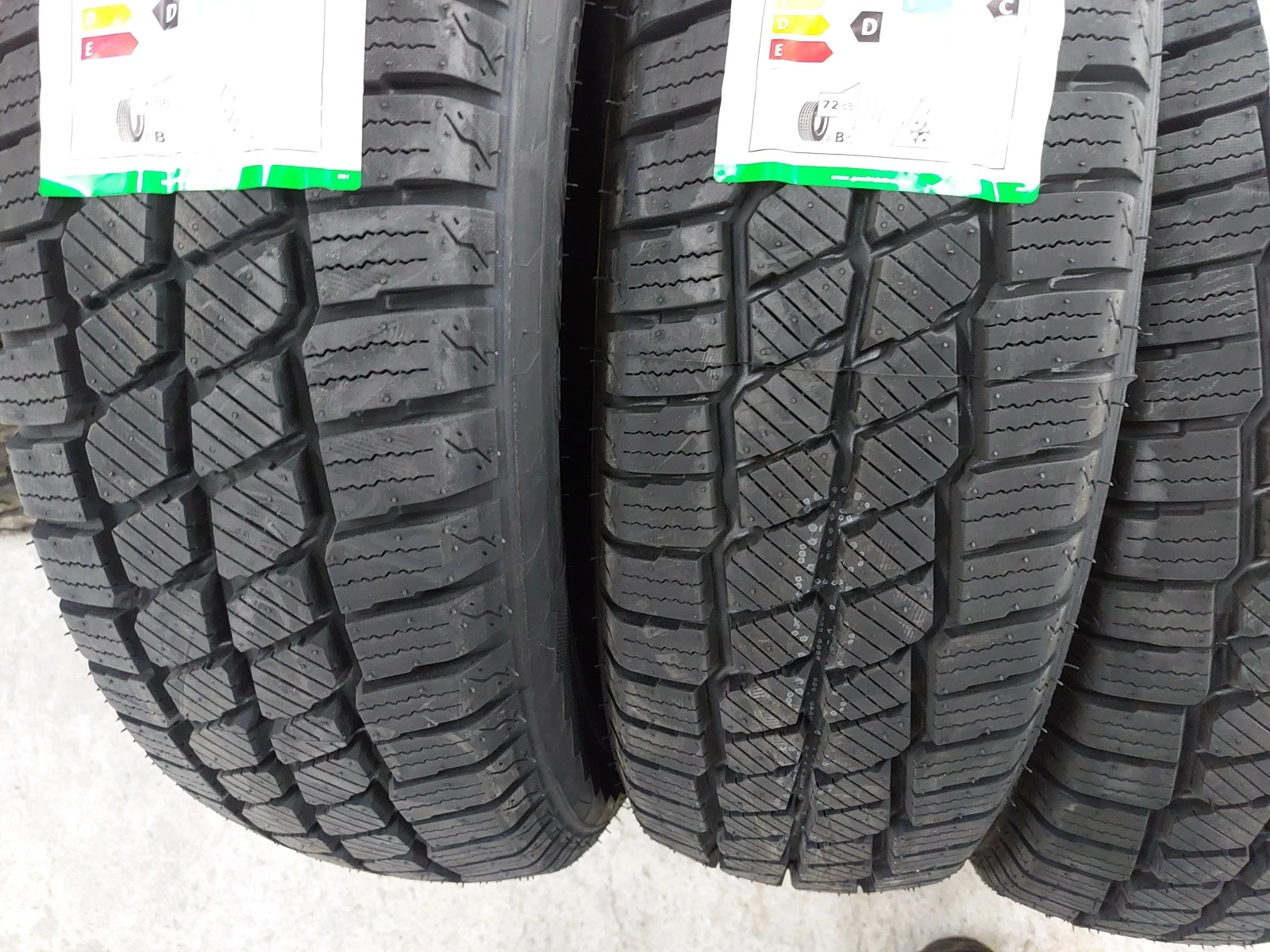  215/50R18 | Mobile.bg   4