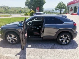 Mazda MX-30, снимка 8